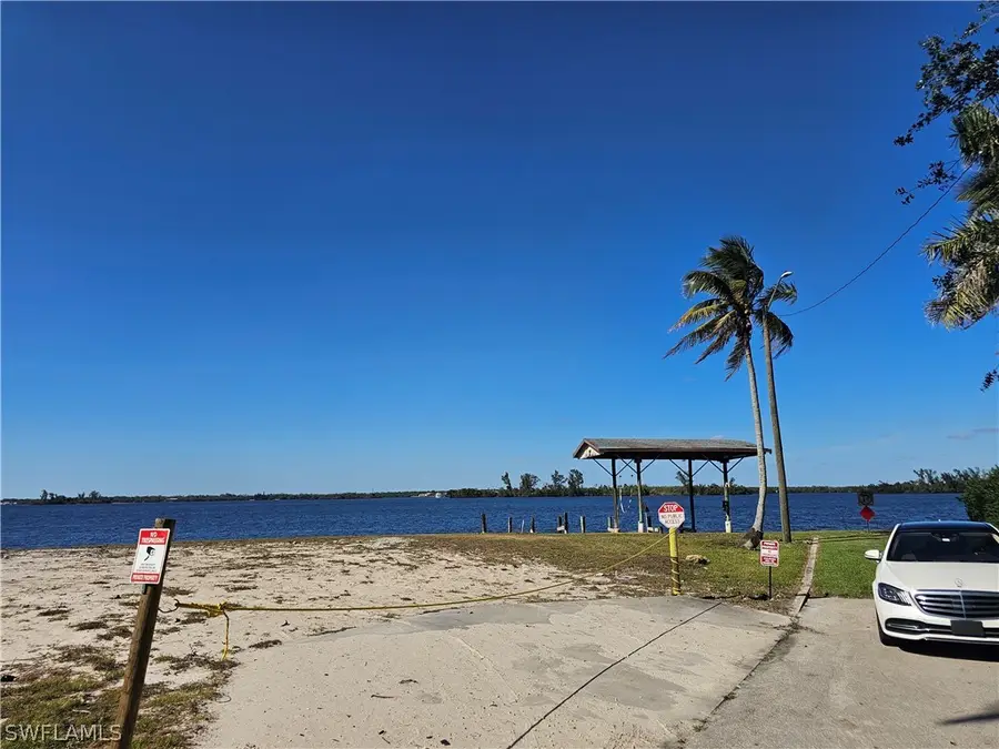 4567 E Riverside Drive, Fort Myers, FL 33905 - #2