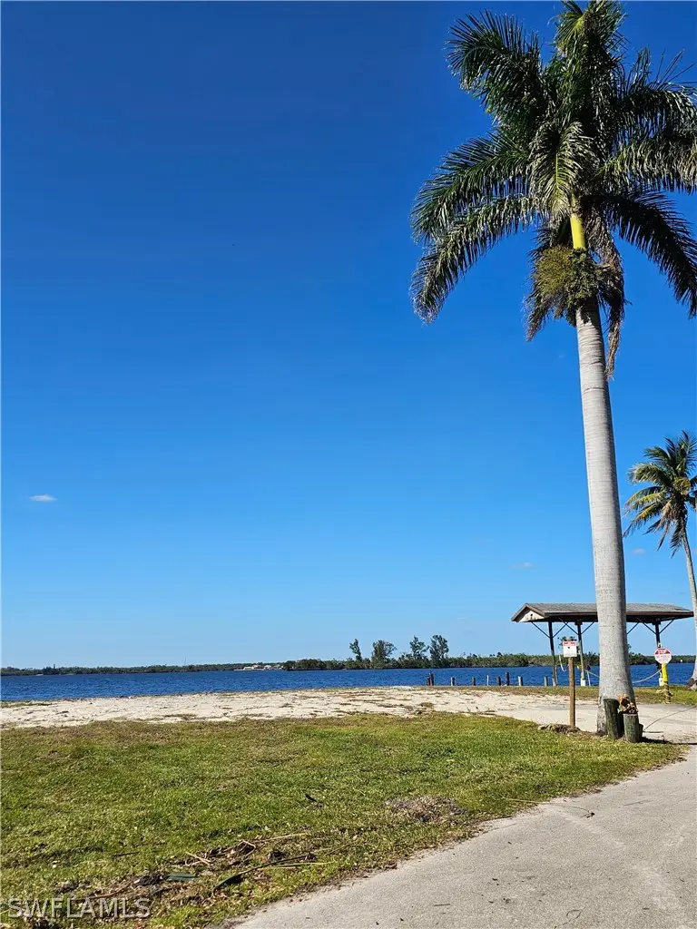 4567 E Riverside Drive, Fort Myers, FL 33905 - #3