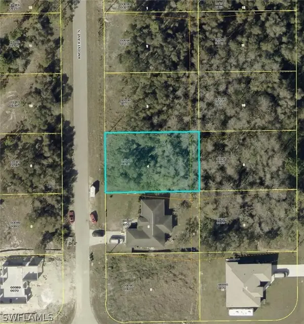 833 Andover Avenue S, Lehigh Acres, FL 33974