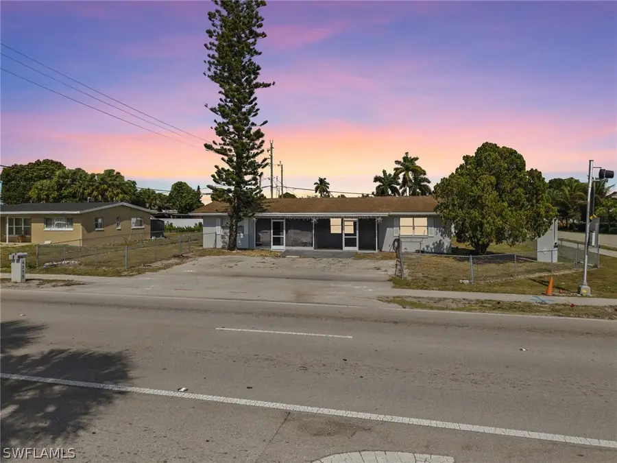 4375 Golden Gate Parkway, Naples, FL 34116 - #2