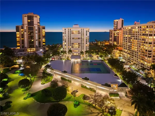 4401 Gulf Shore Boulevard N #D806, Naples, FL 34103