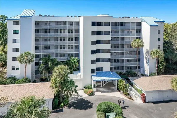 270 Naples Cove Drive #3205, Naples, FL 34110