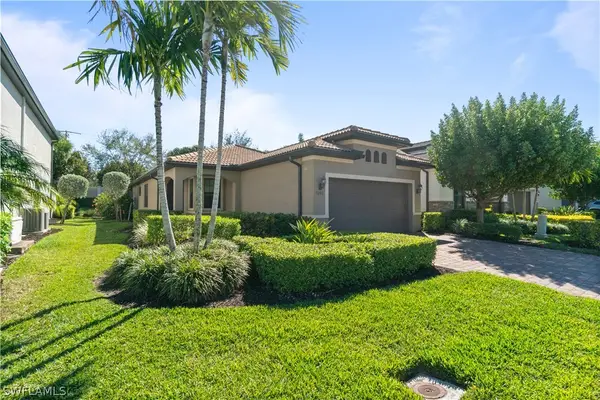 7202 Wilton Drive, Naples, FL 34109