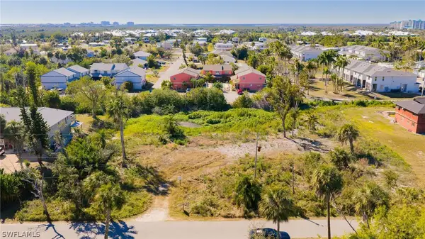 16560 Wisteria Drive, Fort Myers, FL 33908