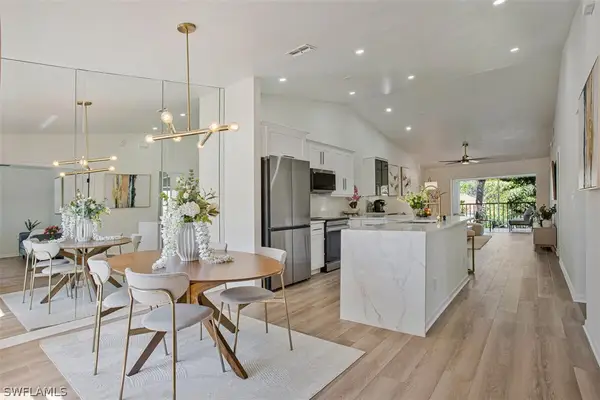 821 Gulf Pavilion Drive #206, Naples, FL 34108