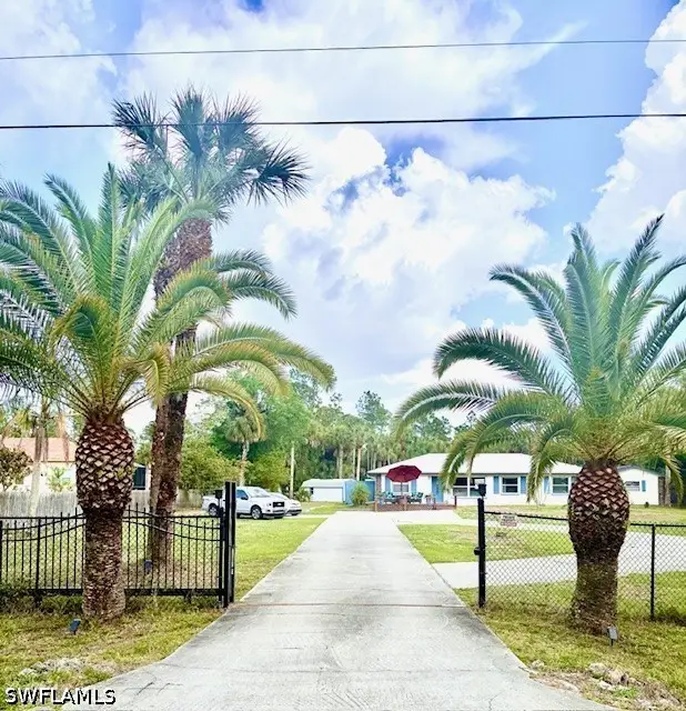 640 27th Street Sw, Naples, FL 34117 - #2