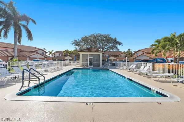 230 Newport Drive #601, Naples, FL 34114