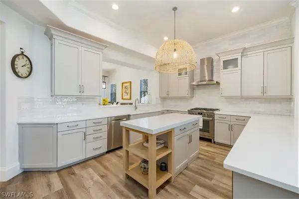 2870 Castillo Court #103, Naples, FL 34109