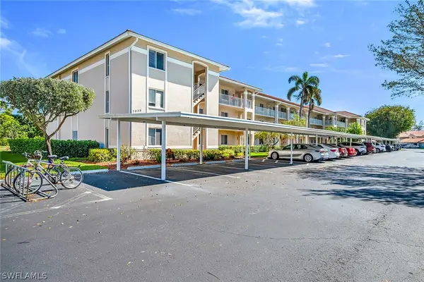 7025 Dennis Circle #G202, Naples, FL 34104