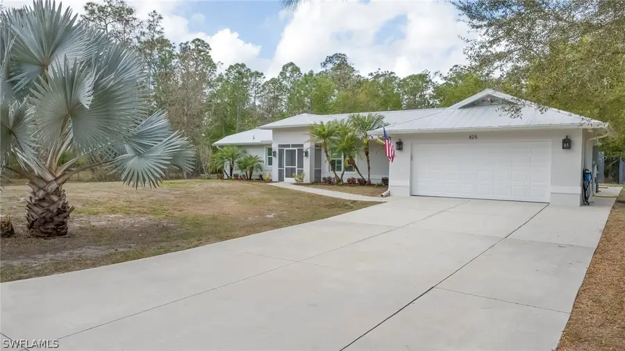 825 Desoto Boulevard N, Naples, FL 34120 - #3