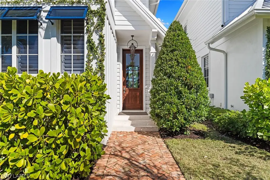 901 10th Avenue S, Naples, FL 34102 - #2