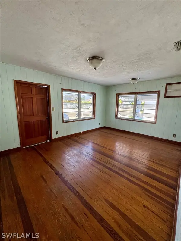 24 3rd Street, Bonita Springs, FL 34134