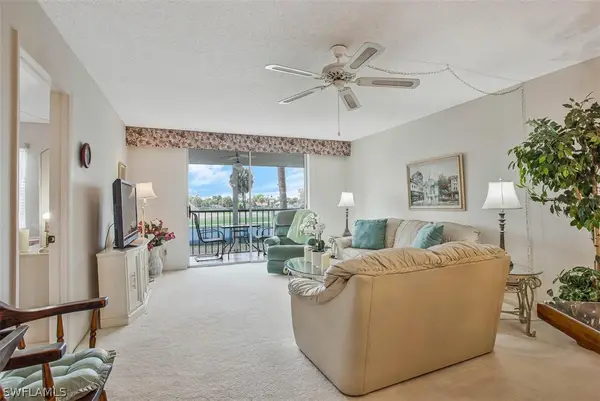 4372 27th Court Sw #202, Naples, FL 34116