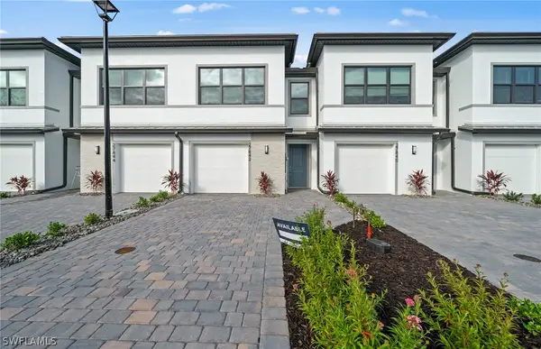 27899 Radiant Court, Bonita Springs, FL 34135