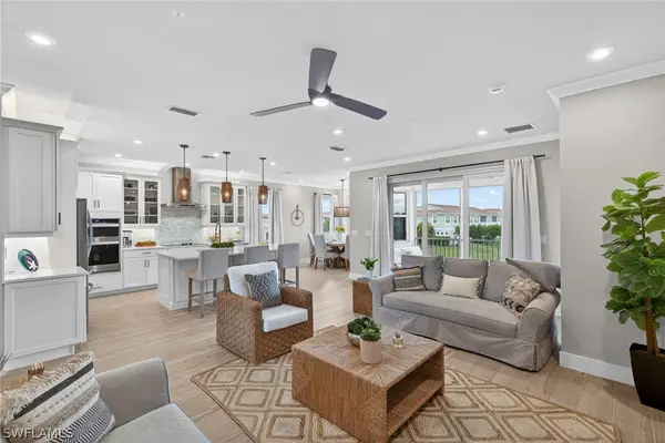 4683 Arboretum Circle #201, Naples, FL 34112