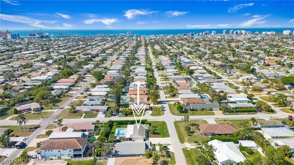 800 100th Avenue N, Naples, FL 34108