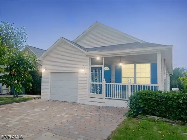 122 Leawood Circle, Naples, FL 34104