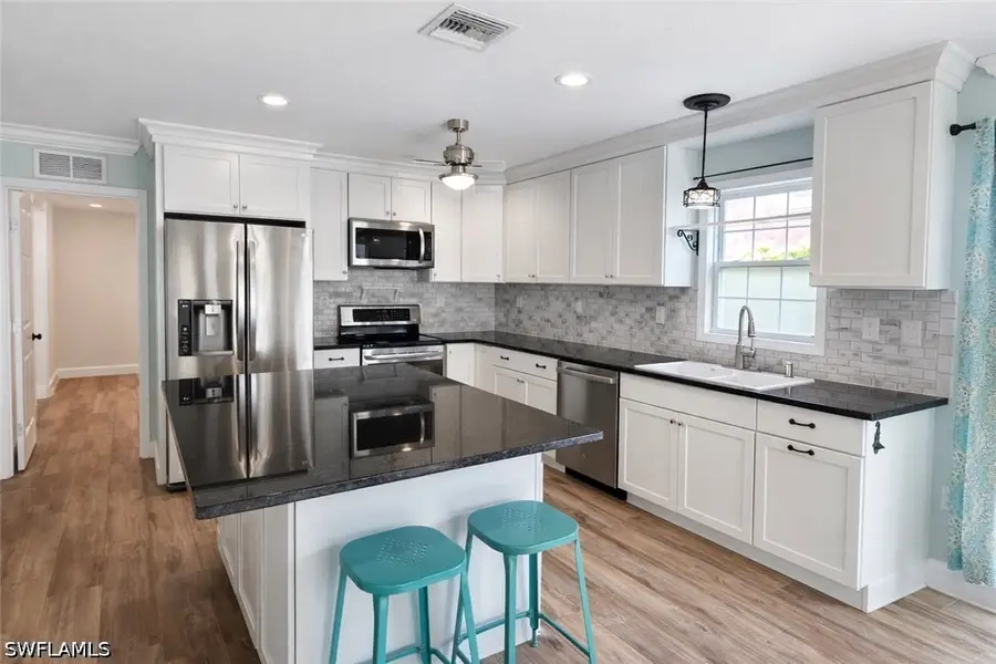 122 Leawood Circle, Naples, FL 34104 - #2