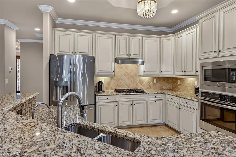 2898 Aviamar Circle, Naples, FL 34114 - #3