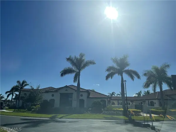 15126 Palmer Lake Circle #205, Naples, FL 34109