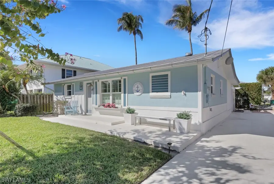 1293 Rainbow Court, Naples, FL 34110 - #2