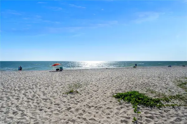 1950 Gulf Shore Boulevard N #110, Naples, FL 34102