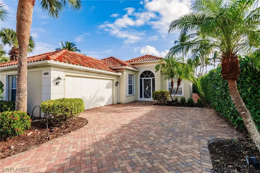 4352 Montalvo Court, Naples, FL 34109 - #3