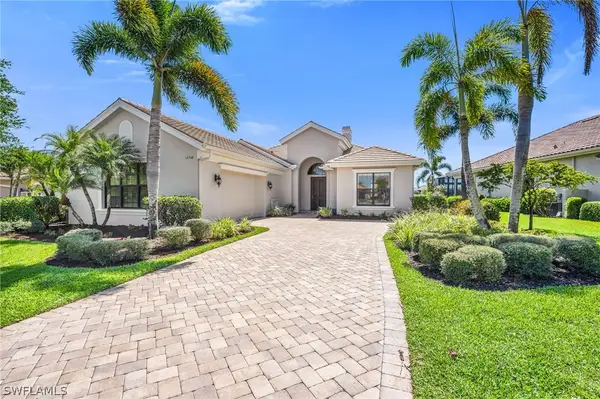 12348 Wisteria Drive, Naples, FL 34120