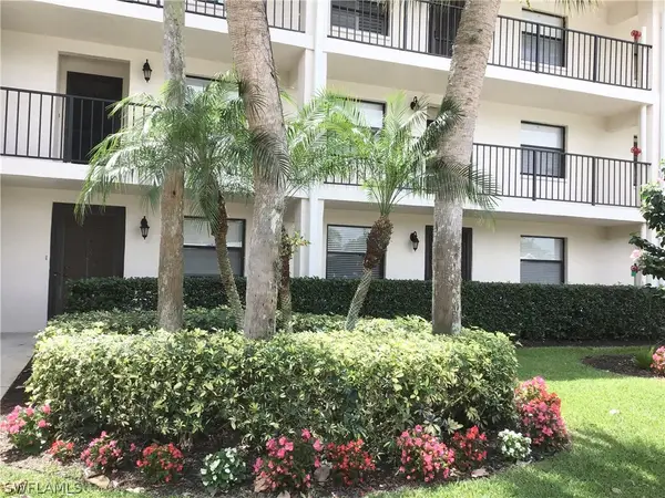 440 Fox Haven Drive #2106, Naples, FL 34104