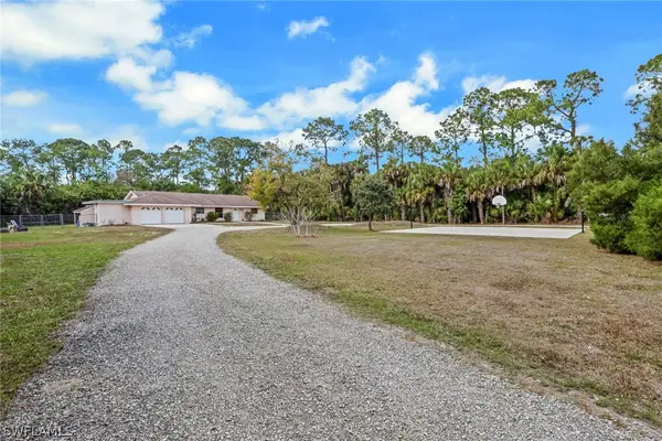 501 11th Street Nw, Naples, FL 34120