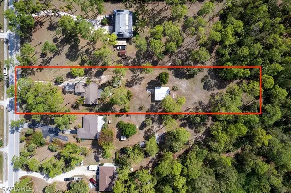 465 5th Street Sw, Naples, FL 34117