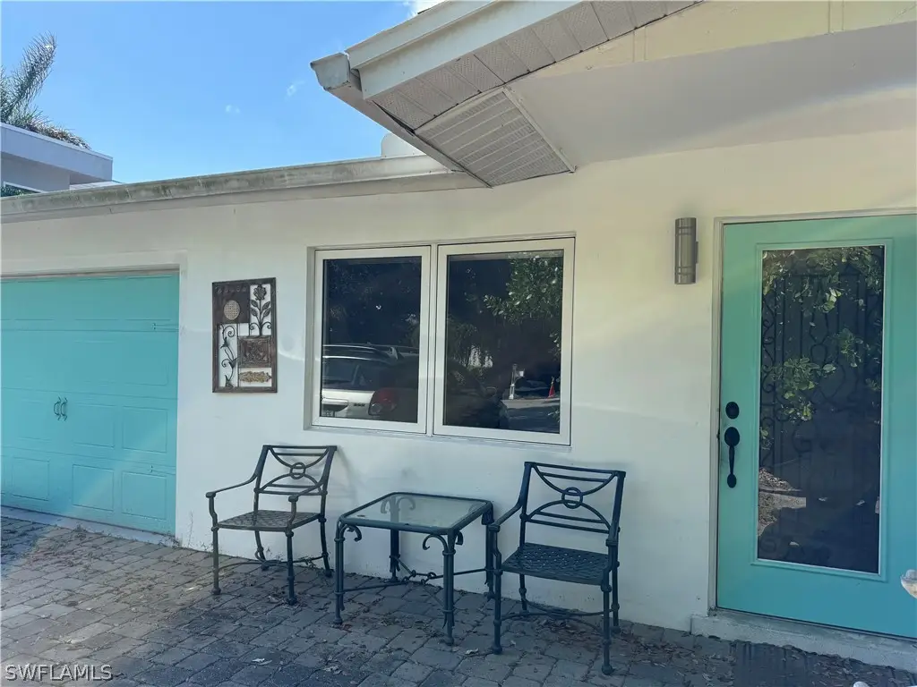 1180 Diana Avenue, Naples, FL 34103 - #1