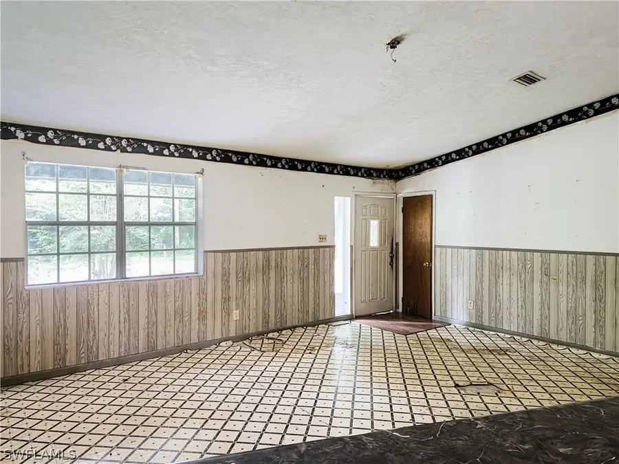 1103 SE 1 Street, Chiefland, FL 32626 - #3