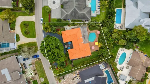 1541 Mandarin Road, Naples, FL 34102