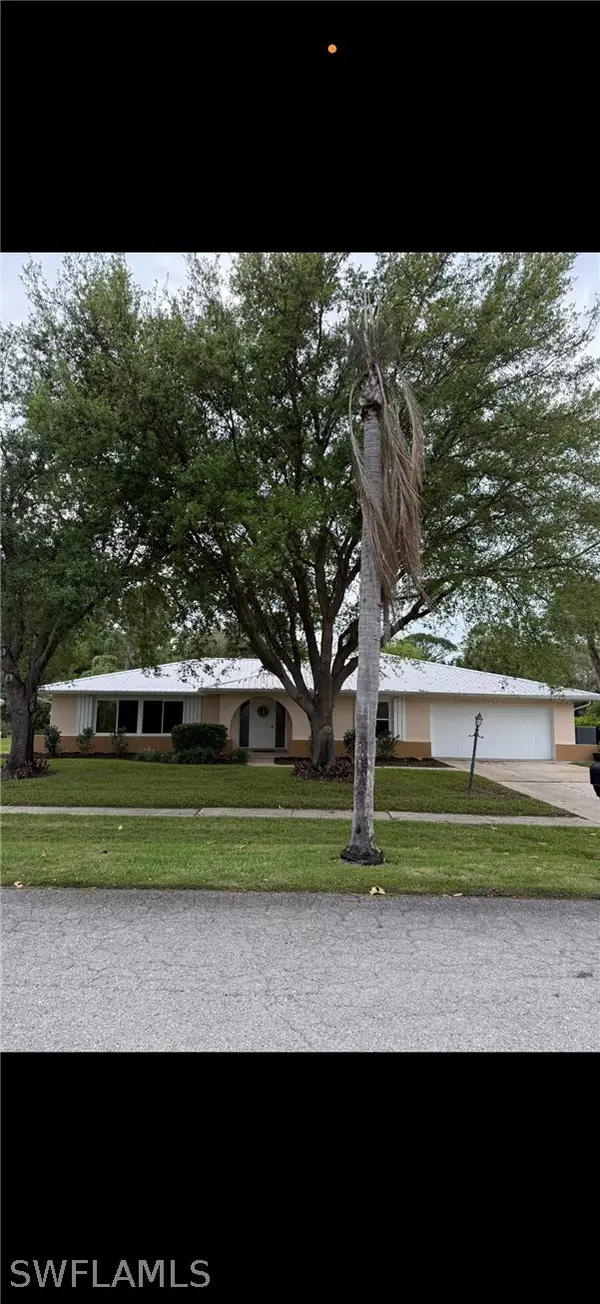 4255 Glasgow Court, North Fort Myers, FL 33903