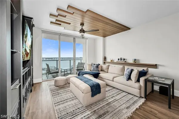 3000 Oasis Grand Boulevard #1004, Fort Myers, FL 33916