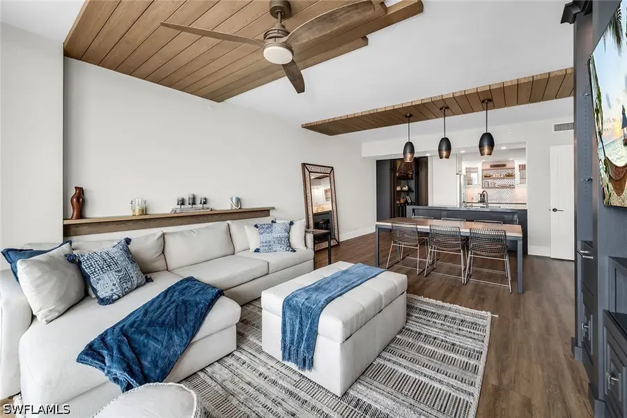 3000 Oasis Grand Boulevard #1004, Fort Myers, FL 33916 - #3