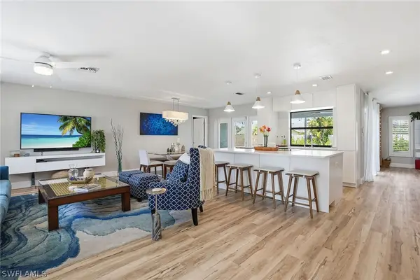 157 Willoughby Drive, Naples, FL 34110