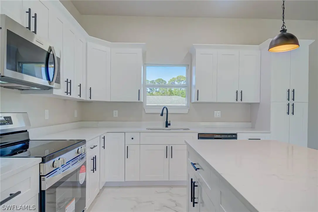 2023 Robert Avenue, Alva, FL 33920 - #1