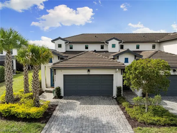 7535 Rockefeller Drive, Naples, FL 34119