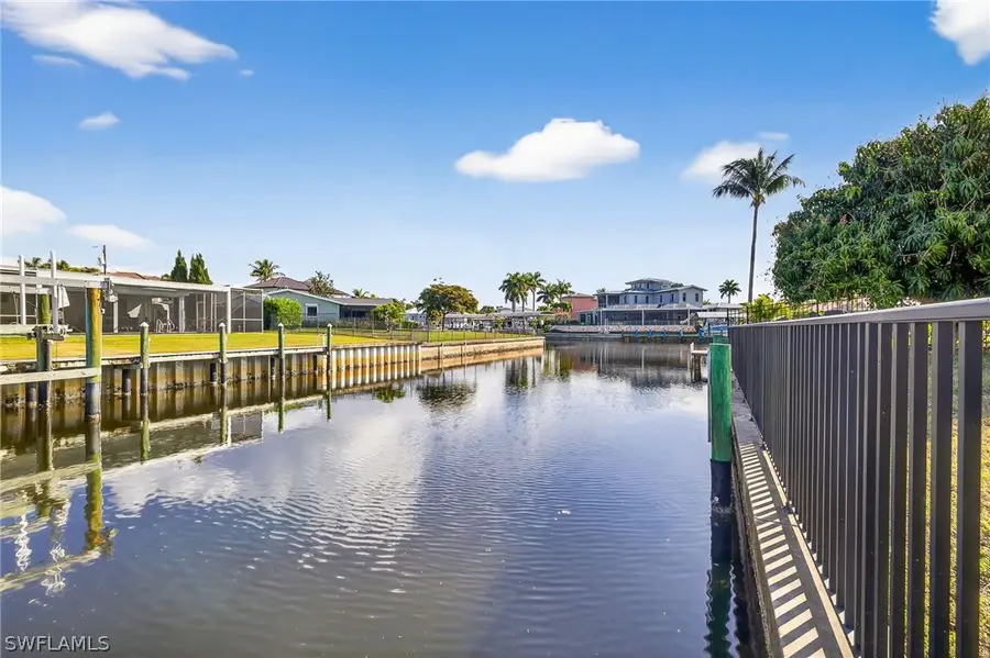 407 Parkway Court, Fort Myers, FL 33919 - #2