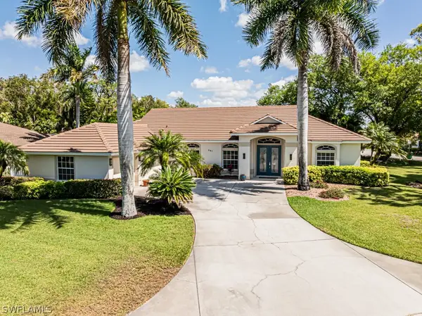 241 Palmetto Dunes Circle, Naples, FL 34113