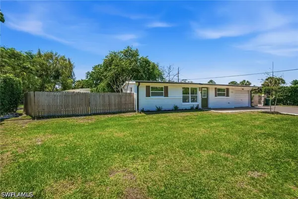 2300 Estey Avenue, Naples, FL 34104