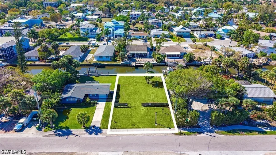 2754 Bayview Drive, Naples, FL 34112 - #2