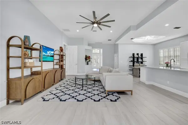 16143 Parque Lane, Naples, FL 34110