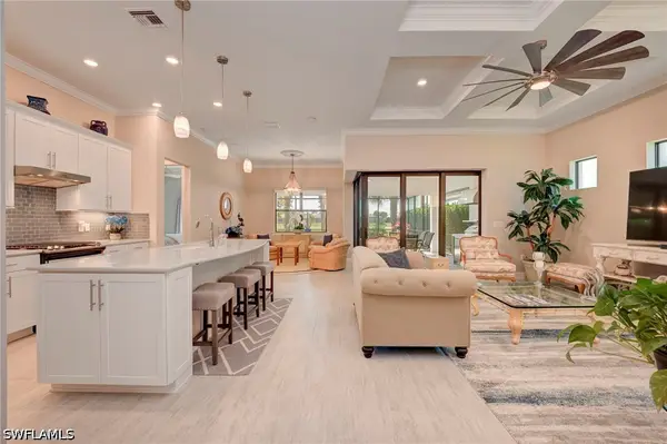 9712 Everglades Drive, Naples, FL 34120