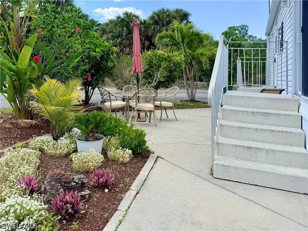 2 Jade Drive #2J, Naples, FL 34114