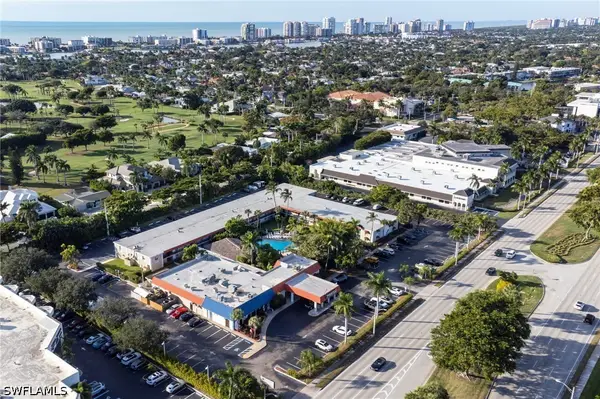 2555 Tamiami Trail N #102, Naples, FL 34103