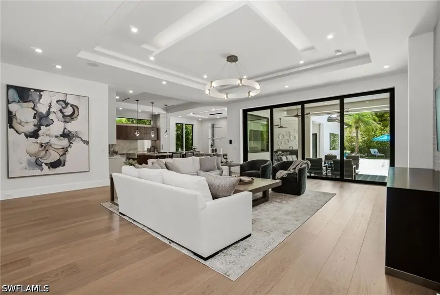 264 8th Avenue S, Naples, FL 34102 - #3