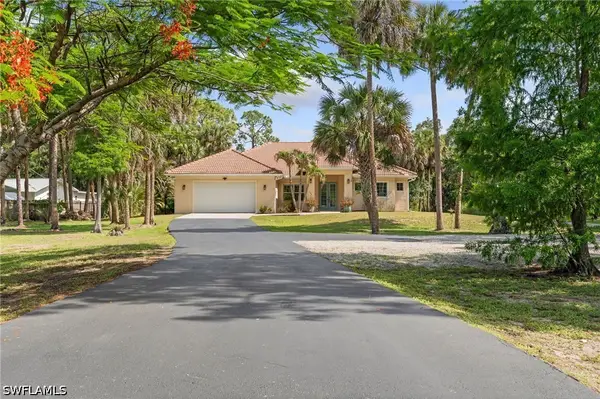 445 12th Avenue Nw, Naples, FL 34120